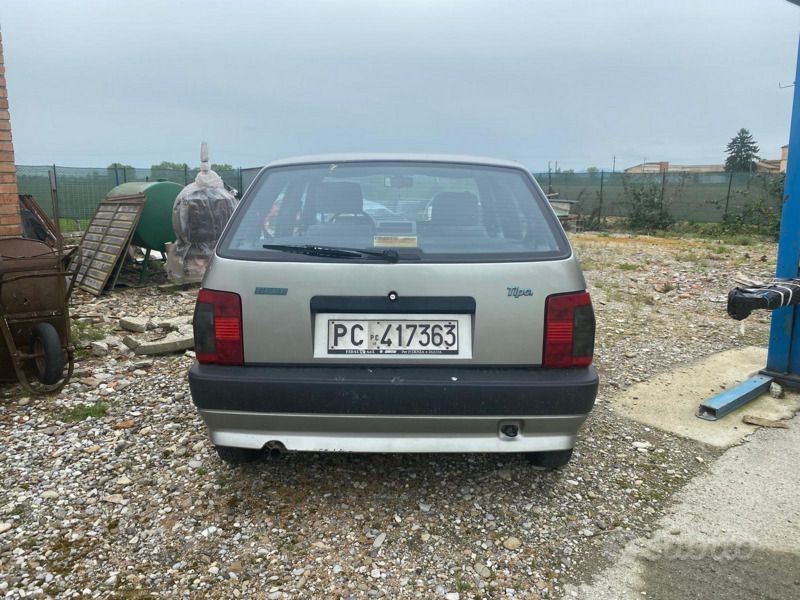 Usata Fiat Tipo 76 CV (55 kW) 1991 Grigio Berlina