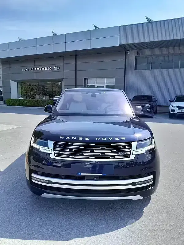 Usata Land Rover Range Rover Autobiography 249 CV (183 kW) 2023 Blu SUV