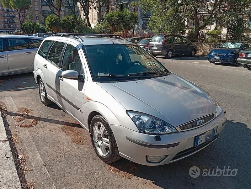 Usata Ford Focus Zetec 116 CV (85 kW) 2003 Grigio Station wagon
