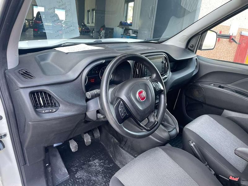 Usata Fiat Doblò 90 CV (66 kW) 2021 Bianco Monovolume