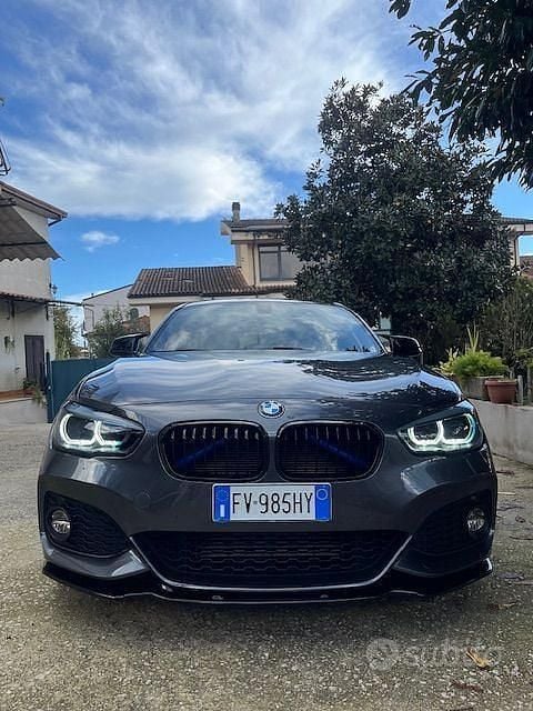 Begagnad BMW 118 M Sport 150 HK (110 kW) 2019 Grå Halvkombi