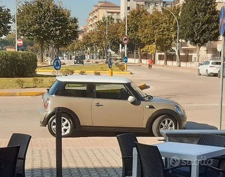 Usata Mini Cooper D 110 CV (80 kW) 2008 Utilitaria
