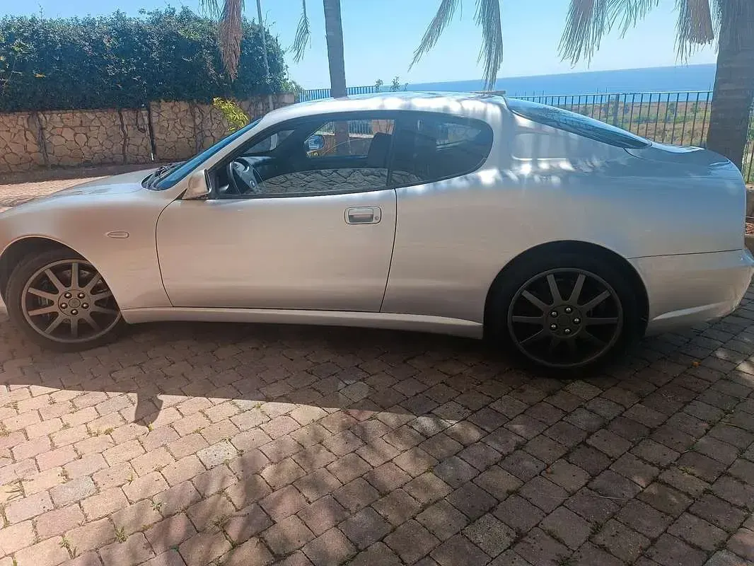 Usata Maserati 3200 368 CV (270 kW) 2000 Argento Coupé