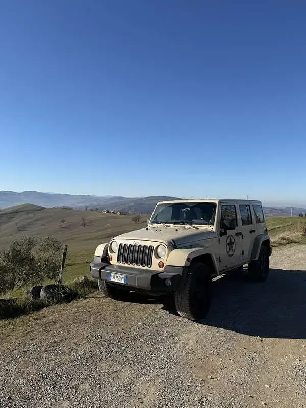 Usata Jeep Wrangler Sahara 200 CV (147 kW) 2011 SUV