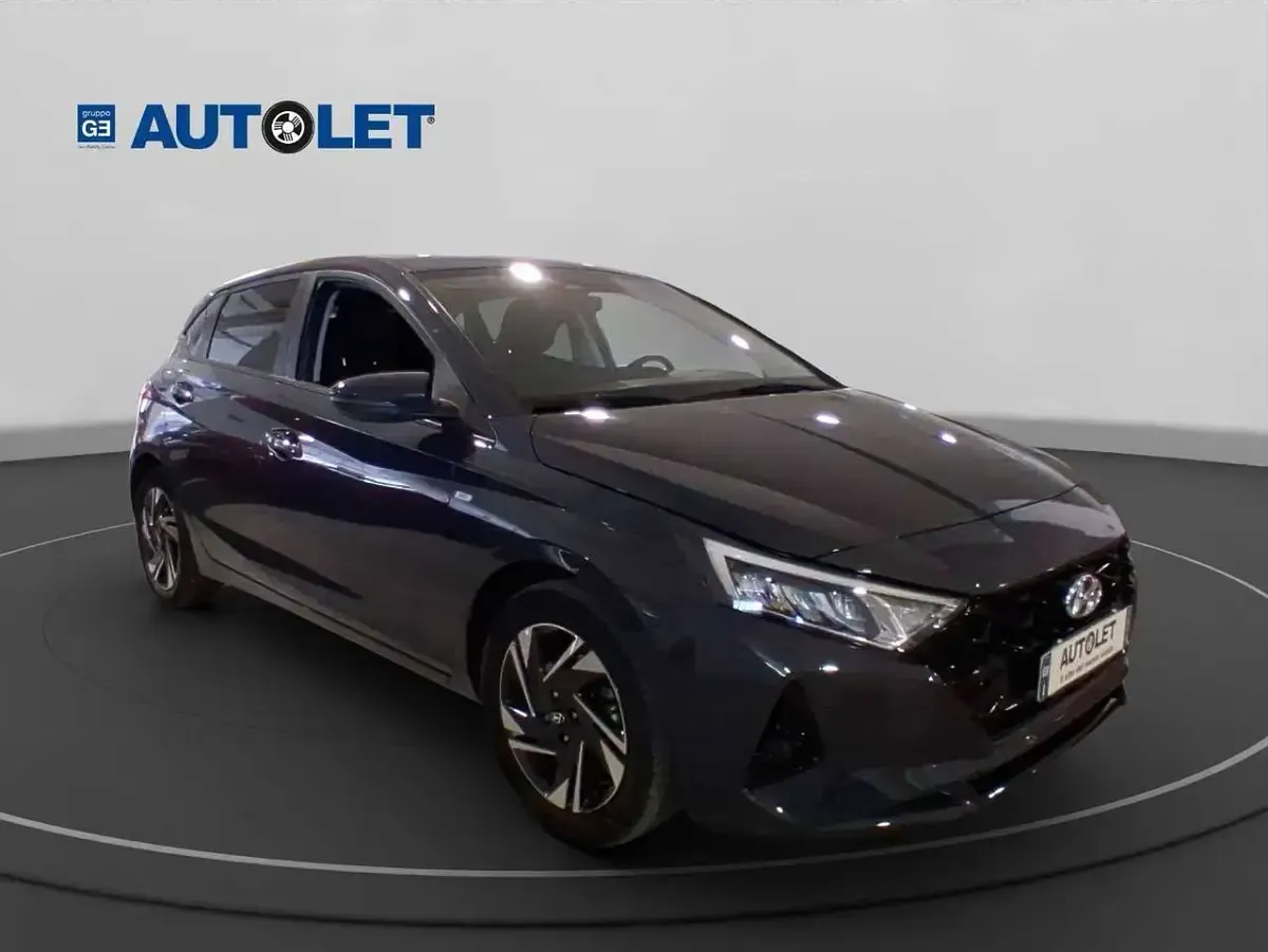 Usata Hyundai i20 101 CV (74 kW) 2023 Grigio Utilitaria