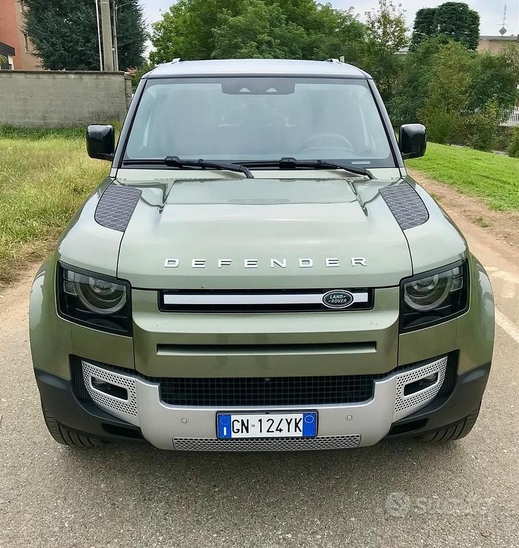 Usata Land Rover Defender Dynamic 400 CV (294 kW) 2023 Verde SUV