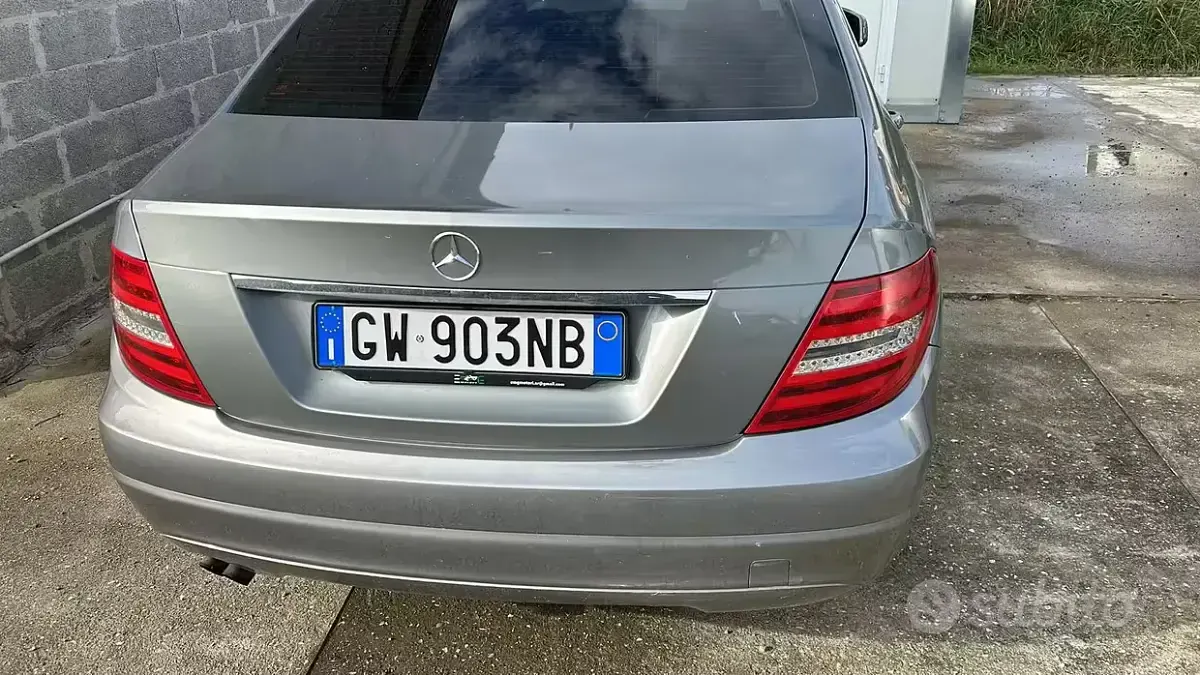 Usata Mercedes C200 136 CV (100 kW) 2012 Berlina