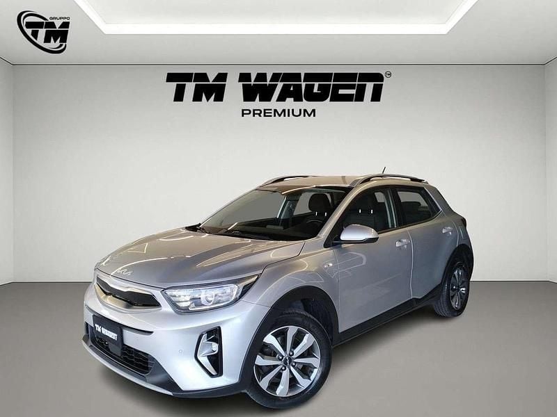 Argento Usata 2022 Kia Stonic Style SUV | 12.900 € (Buon prezzo) - Immagine 1/4