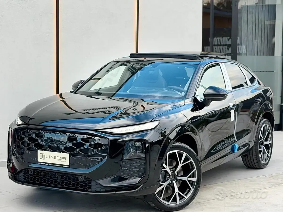 Nuova Audi Q3 Sportback Ambiente 150 CV (110 kW) 2026 Nero SUV
