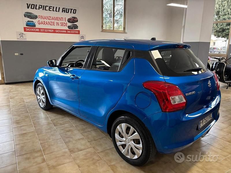 Usata Suzuki Swift 90 CV (66 kW) 2019 Blu Utilitaria