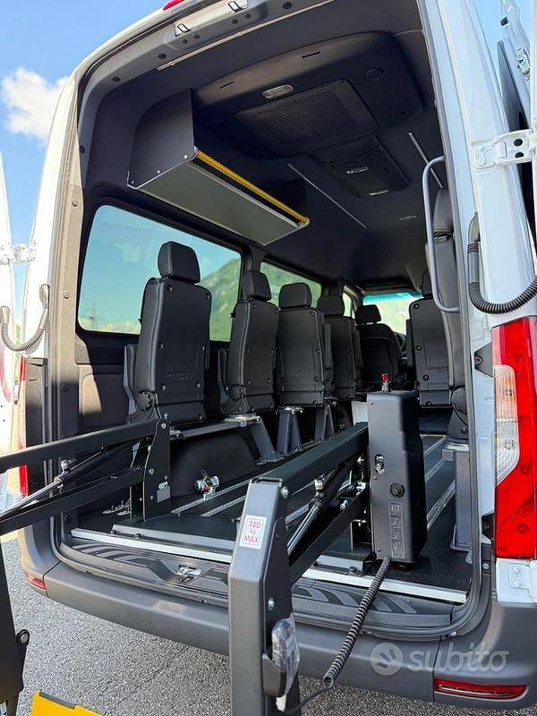 Nuova Mercedes Sprinter 2025 Marrone Furgone