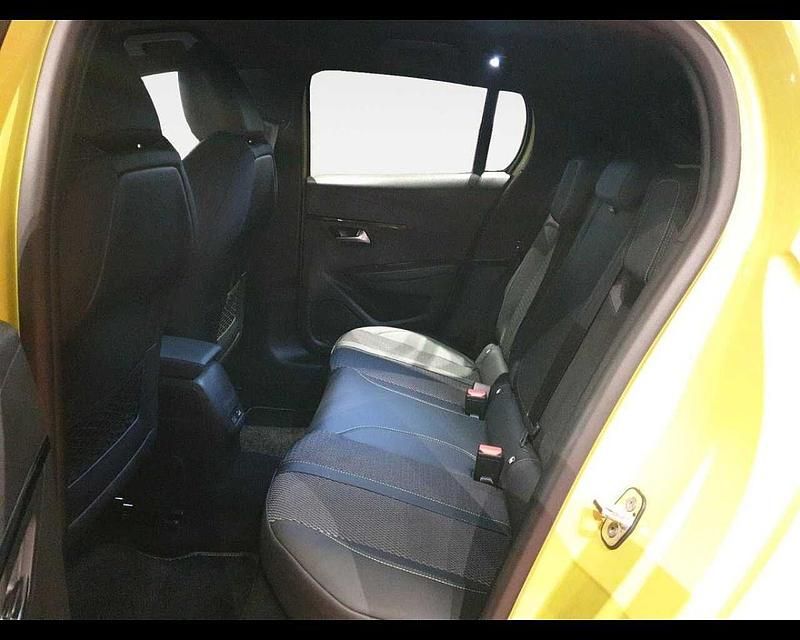 Usata Peugeot 208 GT 101 CV (74 kW) 2024 Giallo Utilitaria