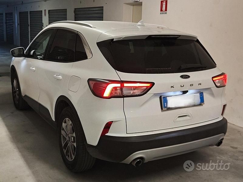 Usata Ford Kuga Titanium 120 CV (88 kW) 2021 Bianco SUV
