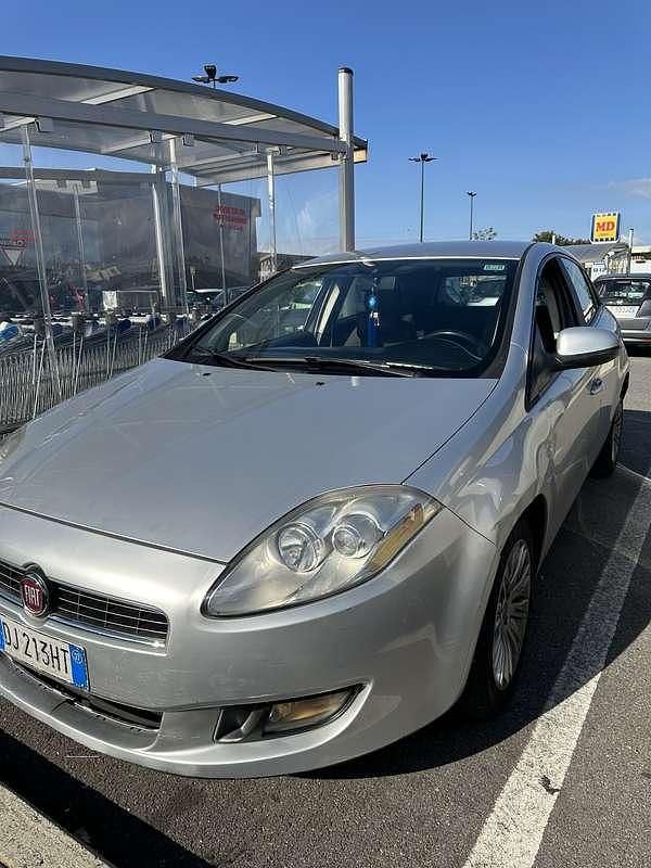 Usata 2007 Fiat Bravo Active Due volumi | 2500 € (Buon prezzo) - Immagine 1/4