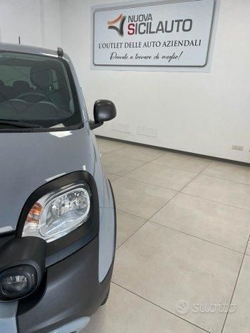 Usata Fiat Panda Cross Cross 86 CV (63 kW) 2021 Grigio pastello Utilitaria