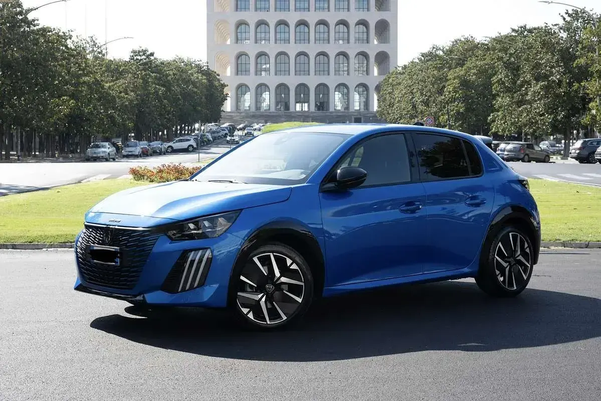 Usata Peugeot 208 GTi 136 CV (100 kW) 2024 Utilitaria