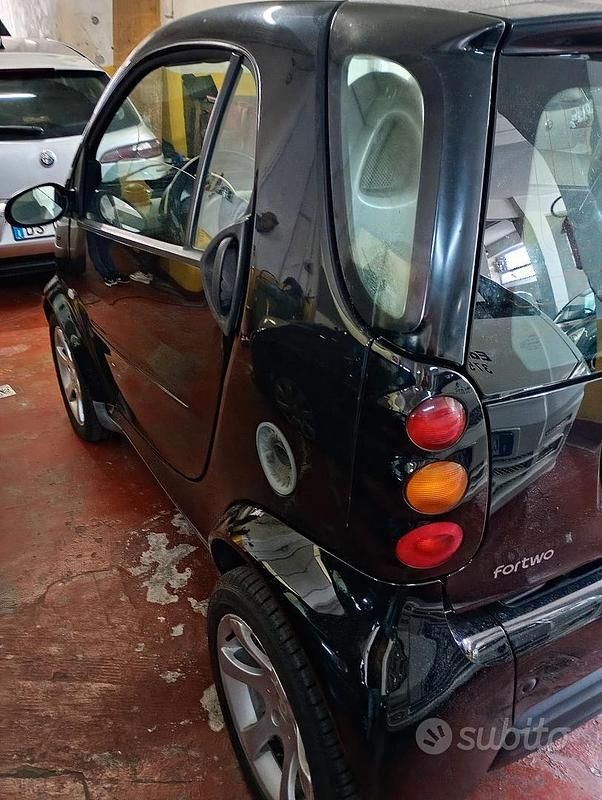 Usata Smart ForFour 2005 Nero Utilitaria