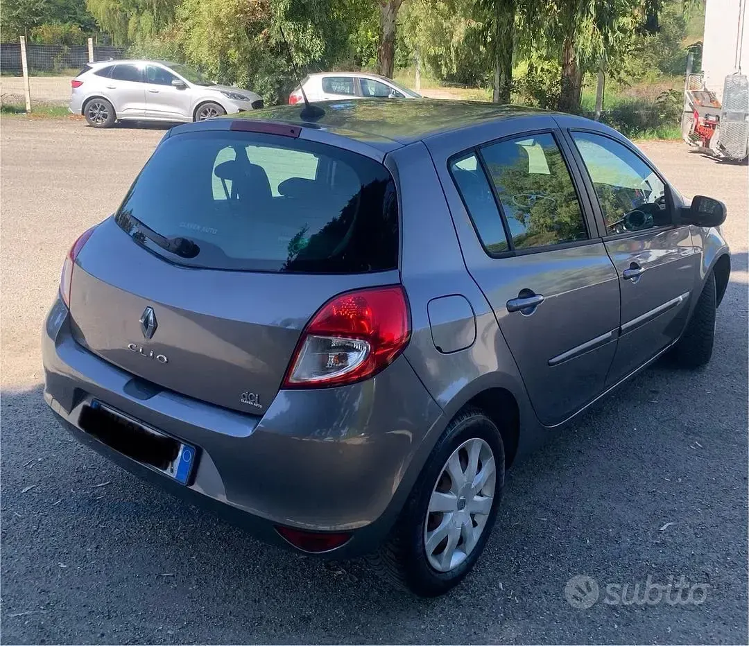 Usata Renault Clio IV Dynamique 75 CV (55 kW) 2012 Grigio Berlina