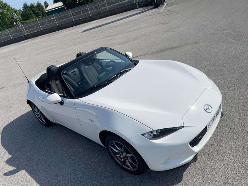 Nuova Mazda MX5 Exclusive-Line 132 CV (97 kW) 2025 Bianco Cabrio