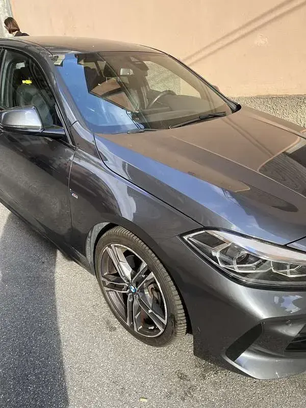 Usata BMW 118 M Sport 140 CV (102 kW) 2020 Grigio Utilitaria