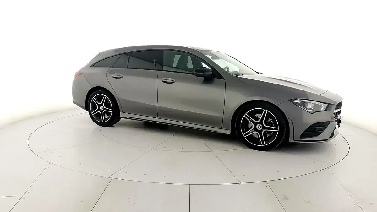 Usata Mercedes CLA220 Shooting Brake Premium 190 CV (139 kW) 2022 Grigio Station wagon
