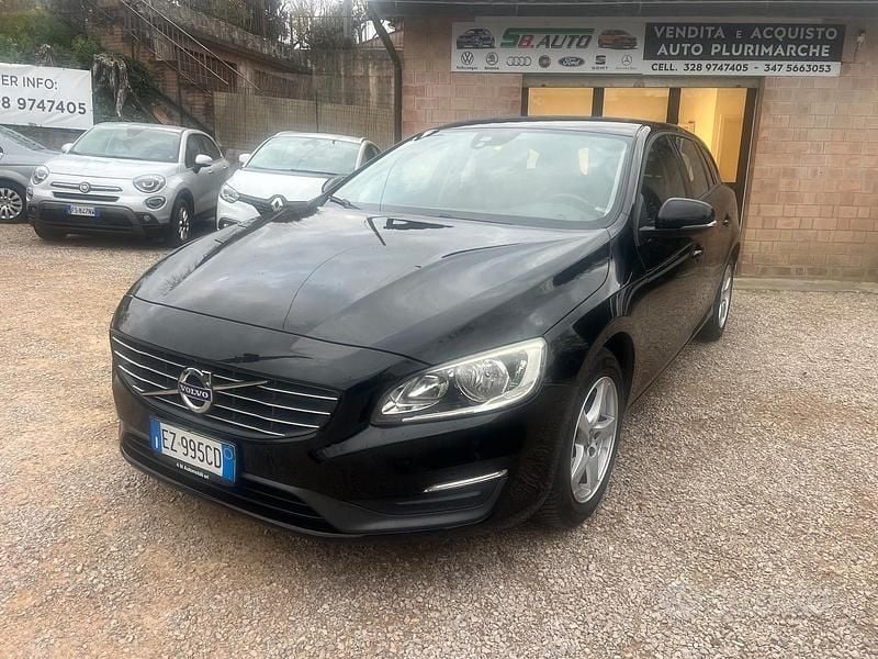 Nero Usata 2015 Volvo V60 Kinetic Station wagon | 5200 € (Ottimo prezzo) - Immagine 1/4