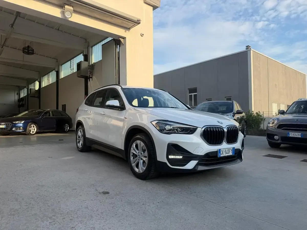 Usata BMW X1 Advantage 125 CV (91 kW) 2022 Bianco SUV