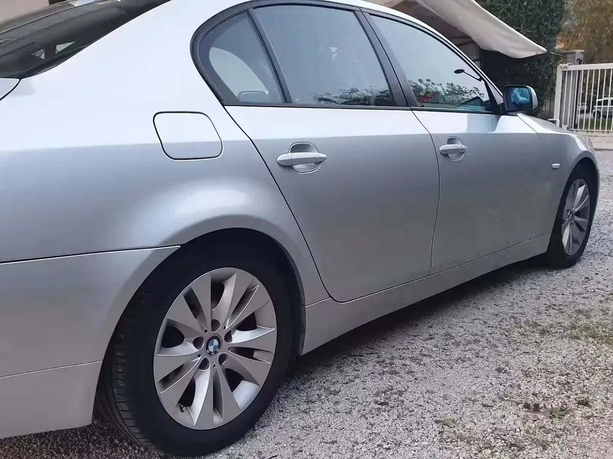 Usata BMW 520 Efficient Dynamics 163 CV (119 kW) 2005 Grigio Berlina