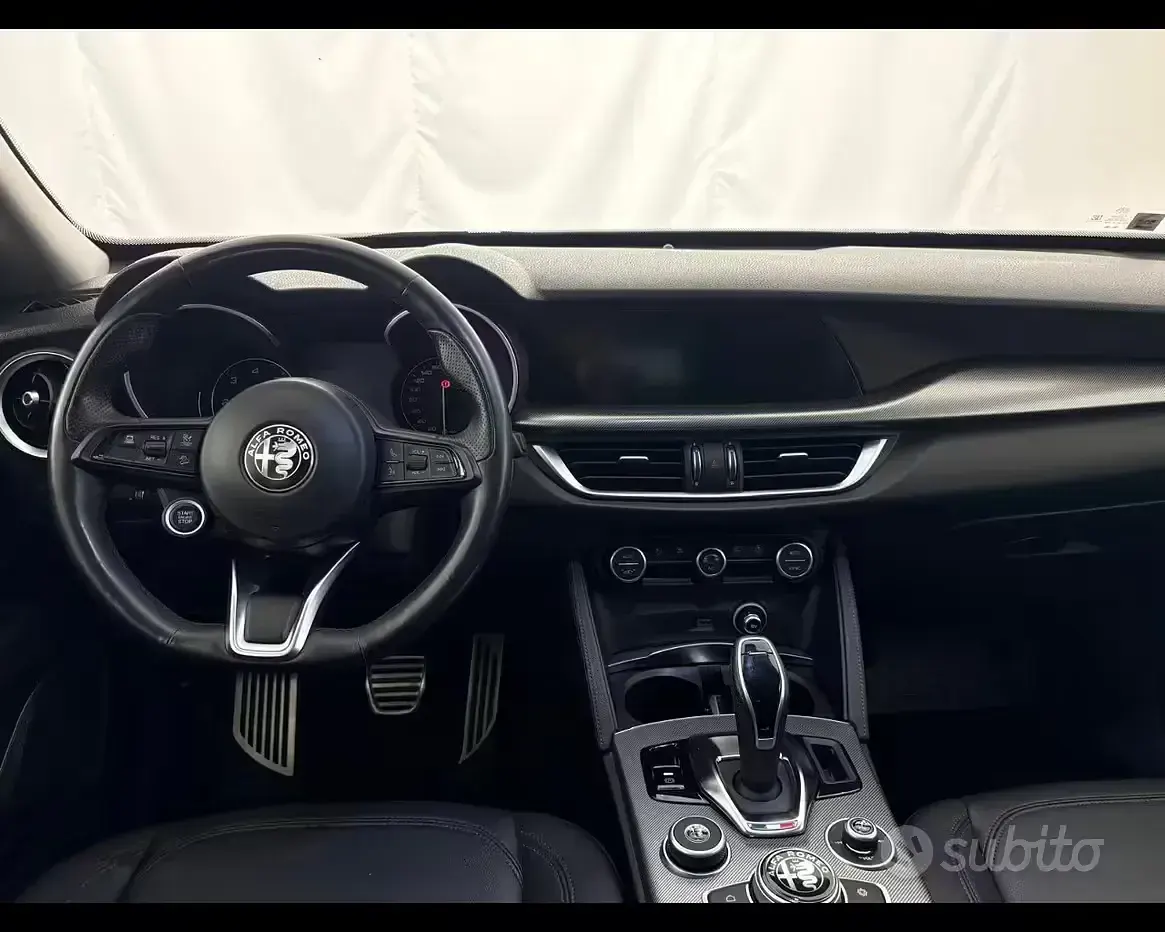 Usata Alfa Romeo Stelvio Sprint 190 CV (139 kW) 2020 Grigio SUV
