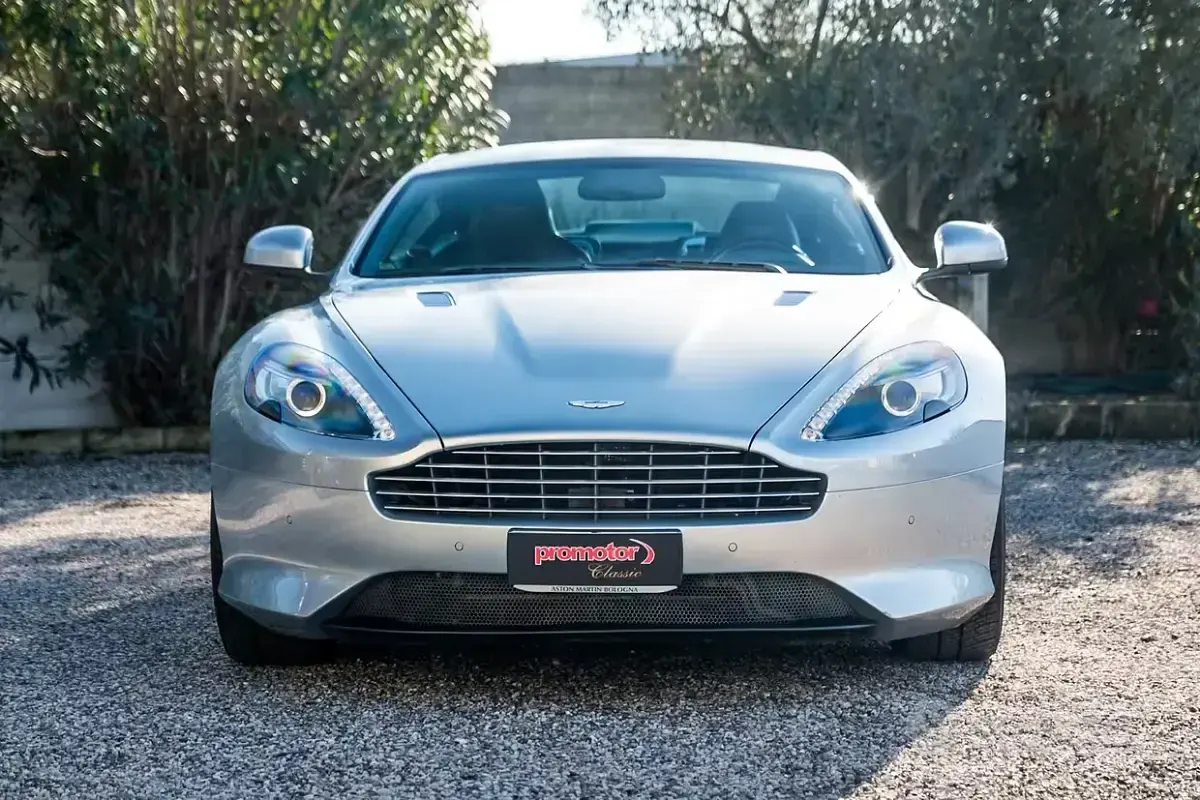 Usata Aston Martin Virage 497 CV (365 kW) 2011 Grigio Coupé