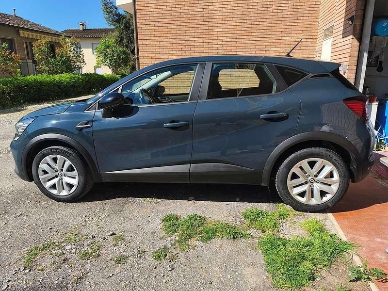 Usata Renault Captur Zen 101 CV (74 kW) 2022 Blu SUV