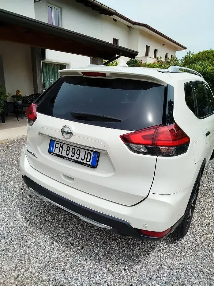 Używany Nissan X-Trail 177 KM (130 kW) 2018 Biały SUV