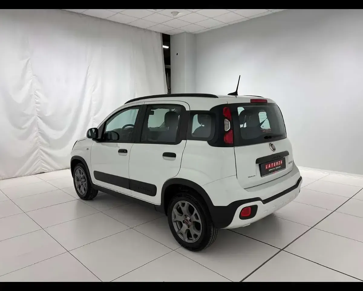 Usata Fiat Panda Cross Cross 69 CV (50 kW) 2021 Bianco gelato Utilitaria