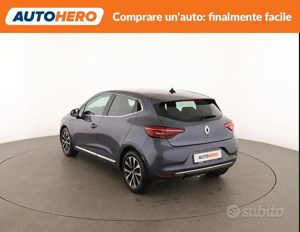 Usata Renault Clio V Intens 101 CV (74 kW) 2021 Grigio Berlina
