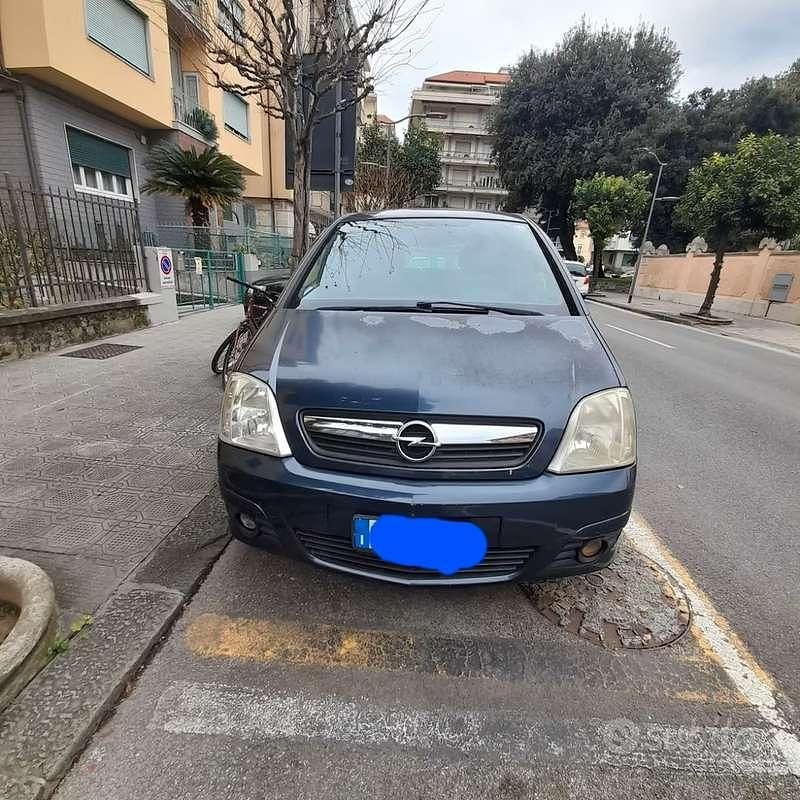 Usata Opel Meriva Cosmo 105 CV (77 kW) 2007 Blu/azzurro Monovolume