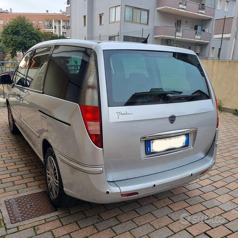 Usata 2011 Lancia Phedra Monovolume | 3900 € (Buon prezzo) - Immagine 1/4