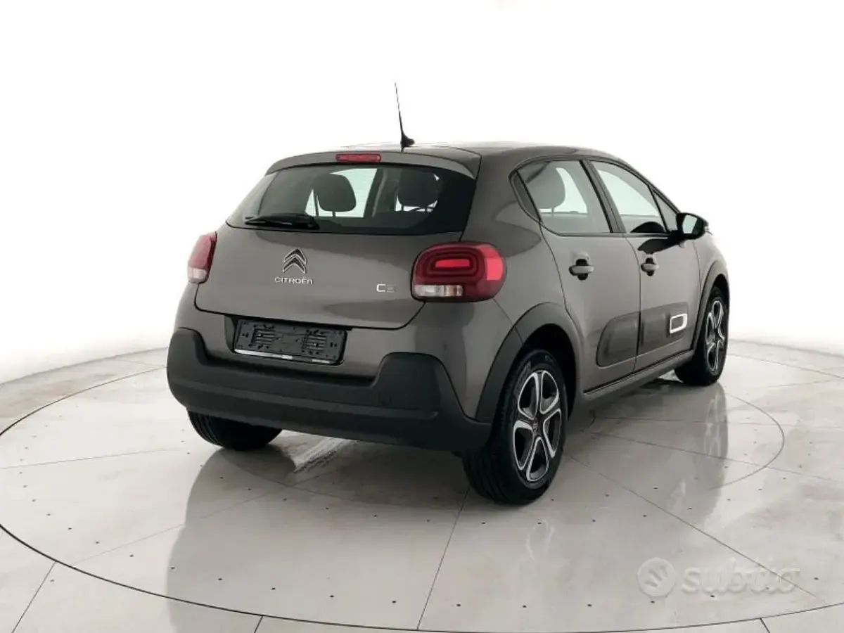 Usata Citroën C3 PureTech 83 CV (61 kW) 2024 Grigio Monovolume