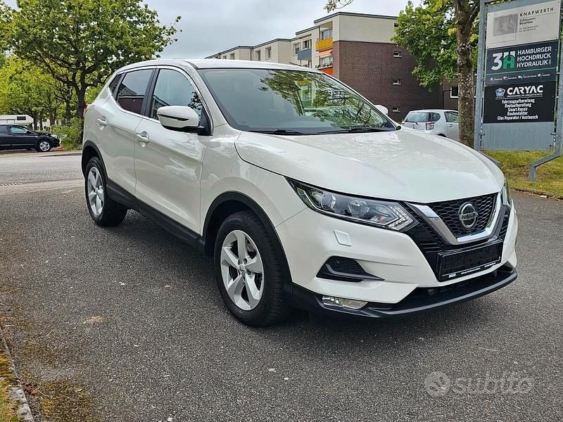 Usata Nissan Qashqai Acenta 140 CV (102 kW) 2019 Bianco SUV