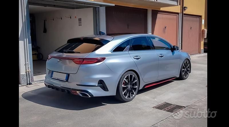 Grigio Usata 2019 Kia ProCeed Station wagon | 21.900 € (Cara) - Immagine 1/4