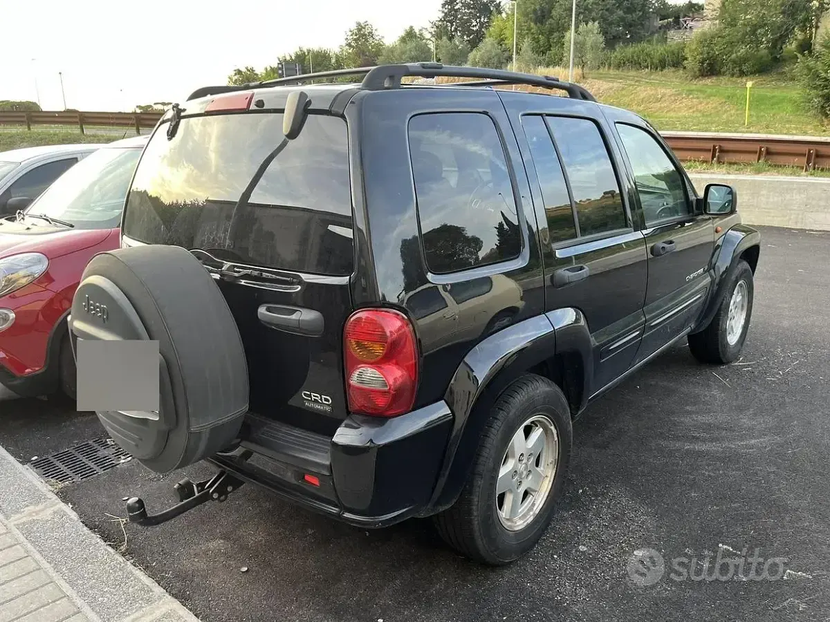 Usata Jeep Cherokee 150 CV (110 kW) 2003 Nero SUV