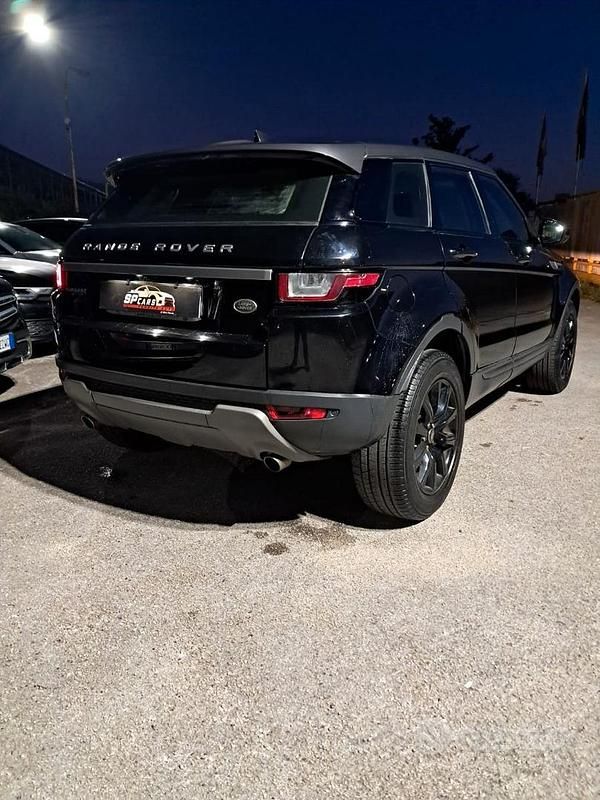 Usata Land Rover Range Rover evoque 150 CV (110 kW) 2018 Nero SUV