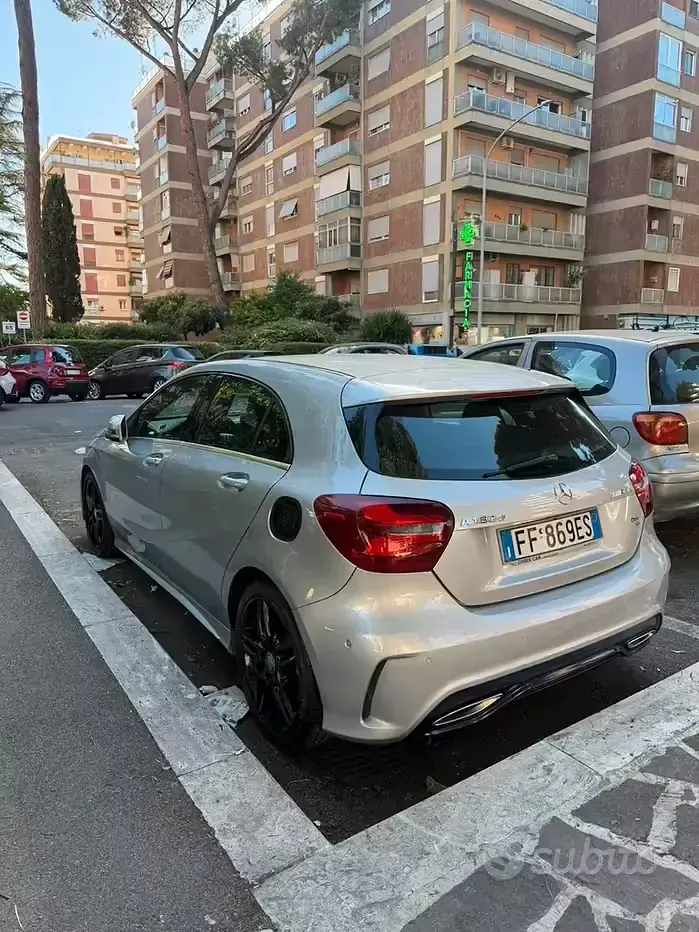 Usata Mercedes 180 AMG line 109 CV (80 kW) 2016 Berlina