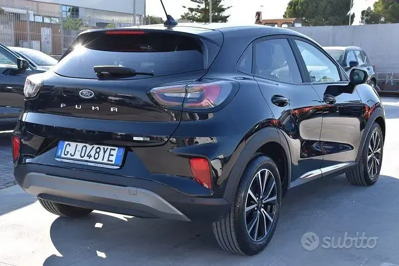 Usata Ford Puma Titanium 125 CV (91 kW) 2022 Nero SUV
