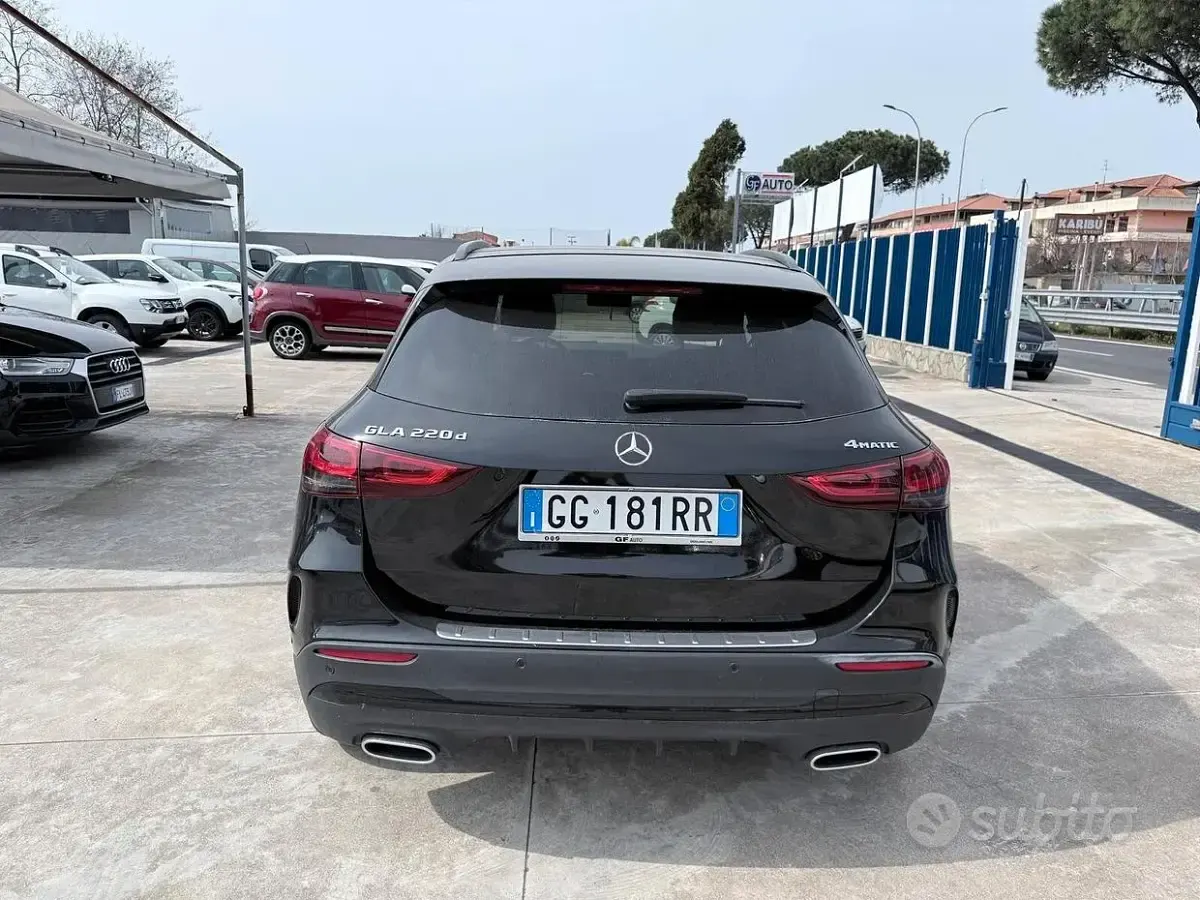 Usata Mercedes GLA220 Premium 190 CV (139 kW) 2021 Nero SUV