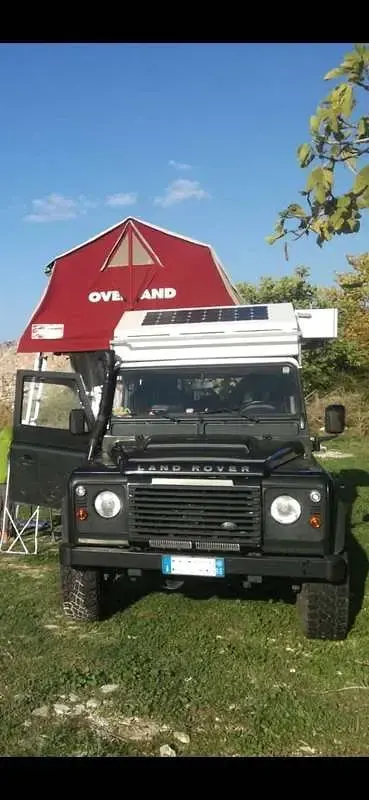 Usata Land Rover Defender SE 122 CV (89 kW) 2008 Verde Station wagon