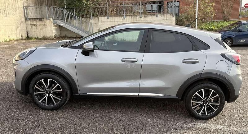 Usata Ford Puma Titanium 125 CV (91 kW) 2023 Grigio SUV