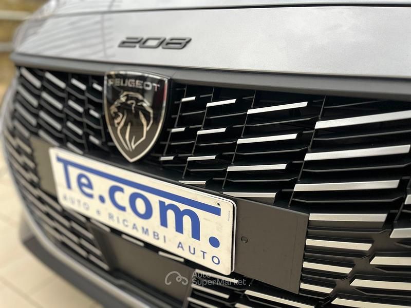 Usata Peugeot 208 Allure 101 CV (74 kW) 2025 Grigio artense Utilitaria