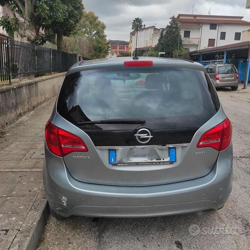 Usata Opel Meriva 75 CV (55 kW) 2011 Grigio Monovolume