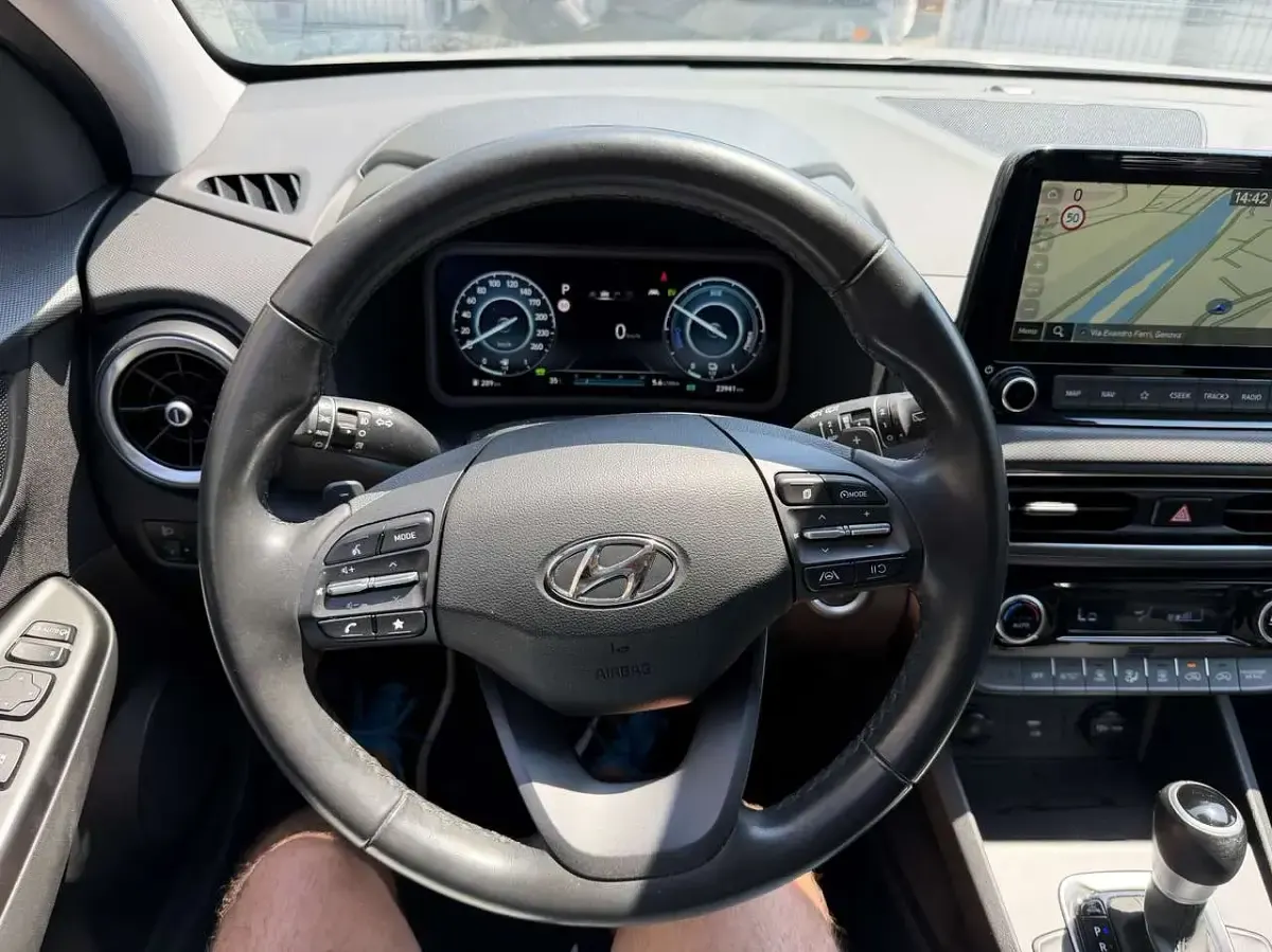 Usata Hyundai Kona 105 CV (77 kW) 2023 Grigio SUV