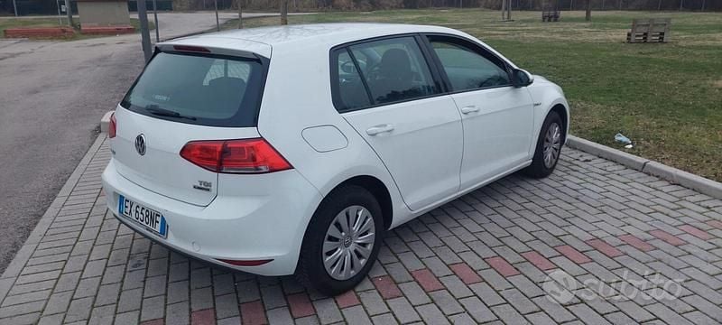 Usata VW Golf VII 110 CV (80 kW) 2015 Bianco Berlina